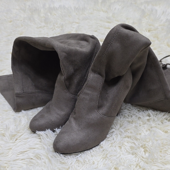 Steve Madden Elegant Gray Over-the-Knee Boots - Picture 11 of 11
